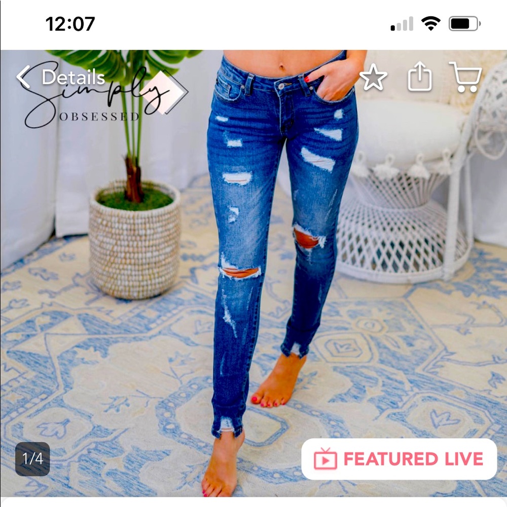 NWT - Kancan Mid Rise Distressed Skinny Jeans